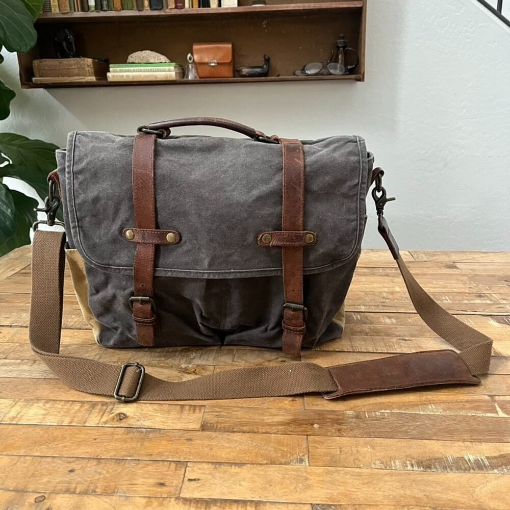 Vintage Style Waxed Canvas Crossbody Messenger Bag w/ Leather Magnetic Straps